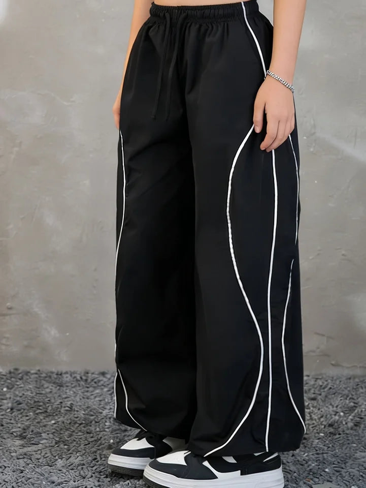 Summer Street Style Casual Outfit for Teenage Girls: Black T-Shirt + Color-Blocked Wide-Leg Pants Two-Piece Set, Stylish and Fashionable, Suitable for Children Aged 5-13, Versatile for Home, Leisure, and Outings