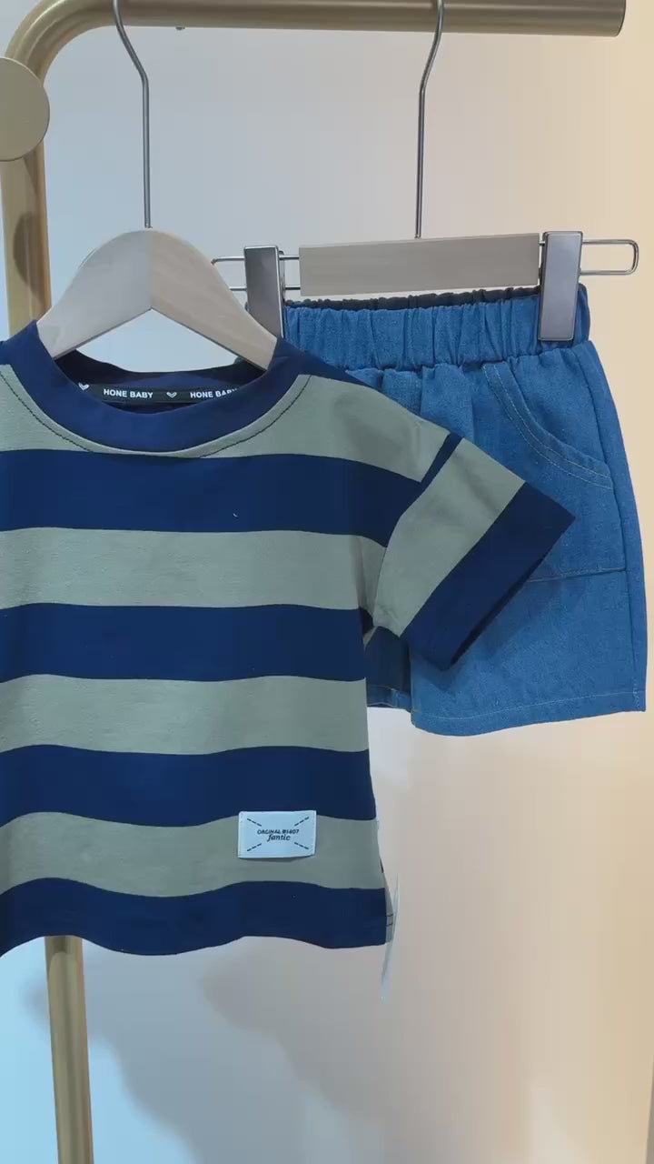 0-5 year old baby boy clothes set summer solid color striped casual children's short sleeves + fashionable handsome shorts two-p
